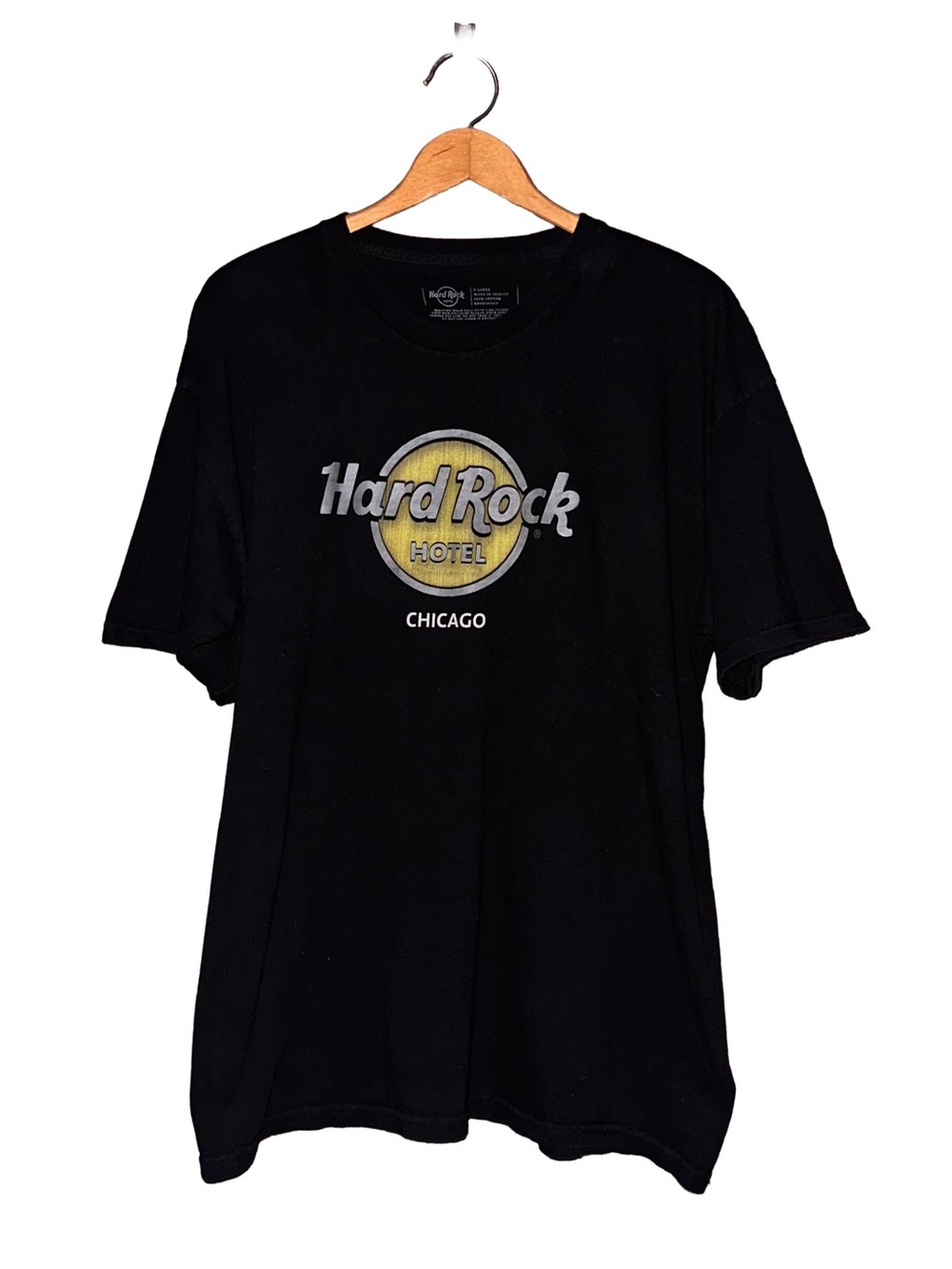 Hard Rock Hotel T-shirt Chicago Guitar Wood Circle XL Extra Large